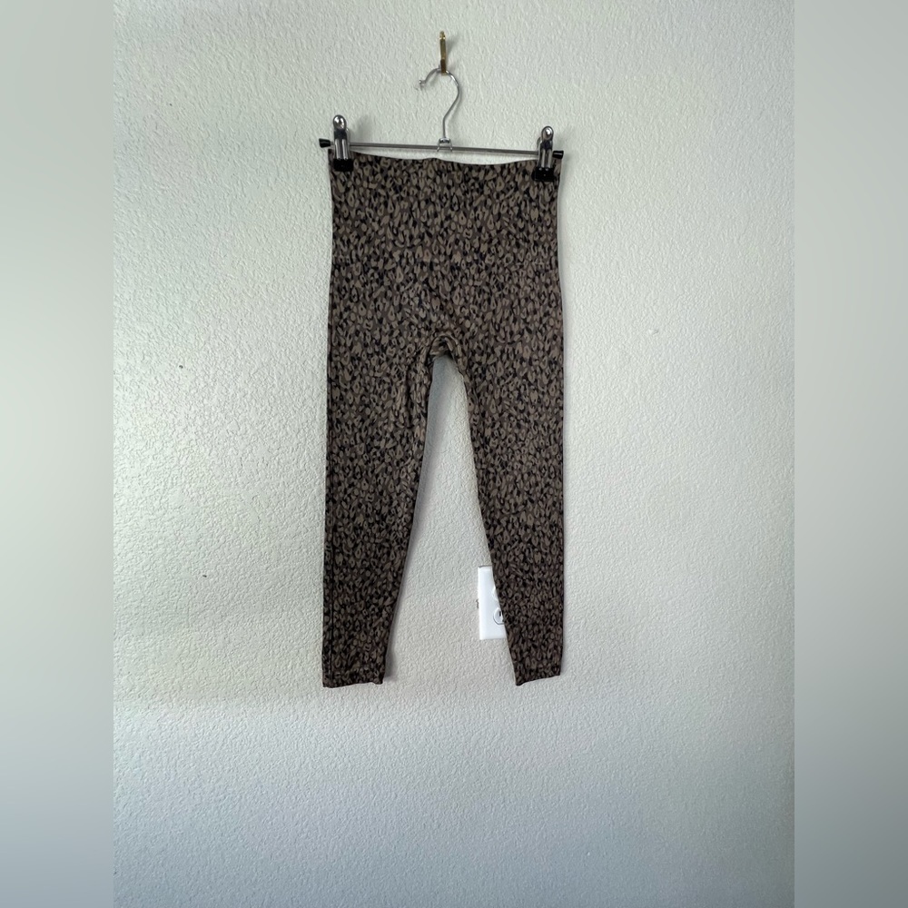 Spanx Cheetah Animal Print Legging Size XSmall 810